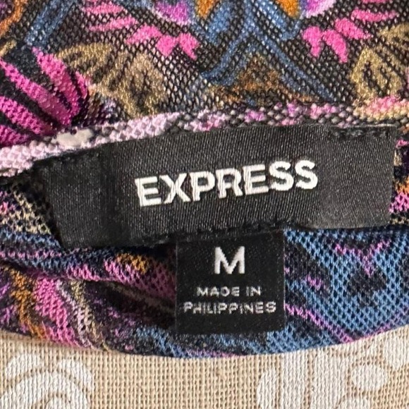 Fun Vibrant Bold Paisley Y2K Express Ruffle Party Going Out Tank Top Size Medium - Picture 7 of 8